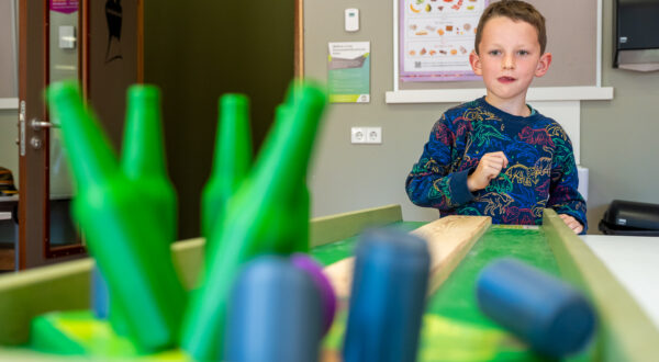 Oud-Hollands educatief spelletje over zwerfafval